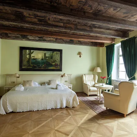 Tyn Yard 4* Praga