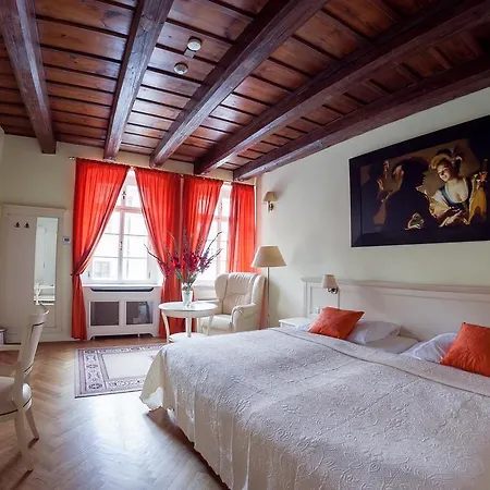 Tyn Yard 4* Prague
