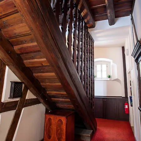 Tyn Yard 4* Prague