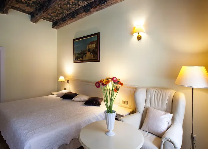 Hotel Tyn Yard 4*