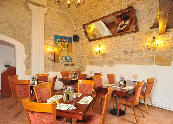 Hotel Tyn Yard 4*