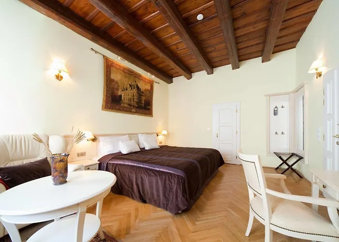 Tyn Yard 4* Prague