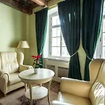 Hotel Tyn Yard 4*