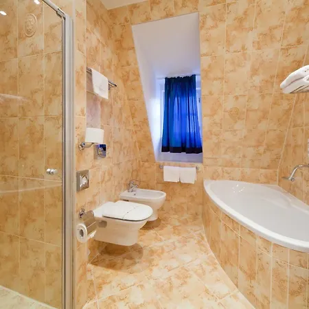 Tyn Yard 4* Praga